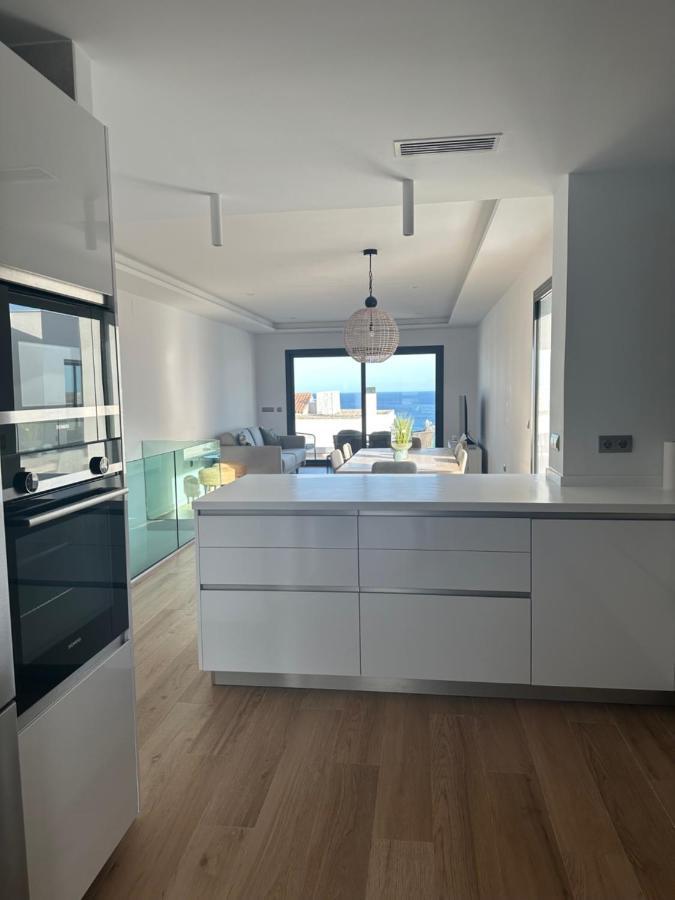 Modern Duplex In Alcaidesa Links II Leilighet Eksteriør bilde